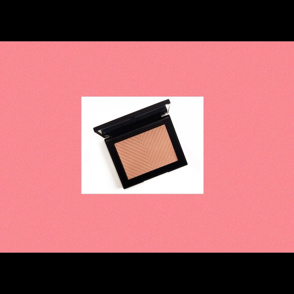 NARS "Laguna" sun wash diffusing bronzer.